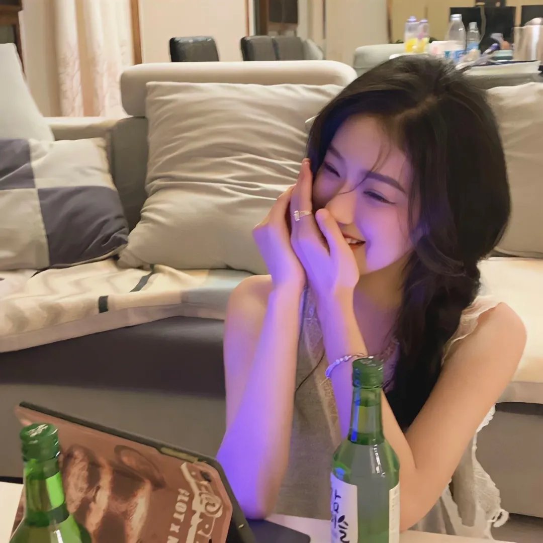 企业家之子酒吧消费天价，评论区两极分化，长达一周持续发酵